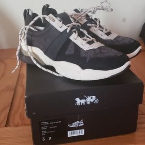 COACH CITY SOLE SIG RUNNER